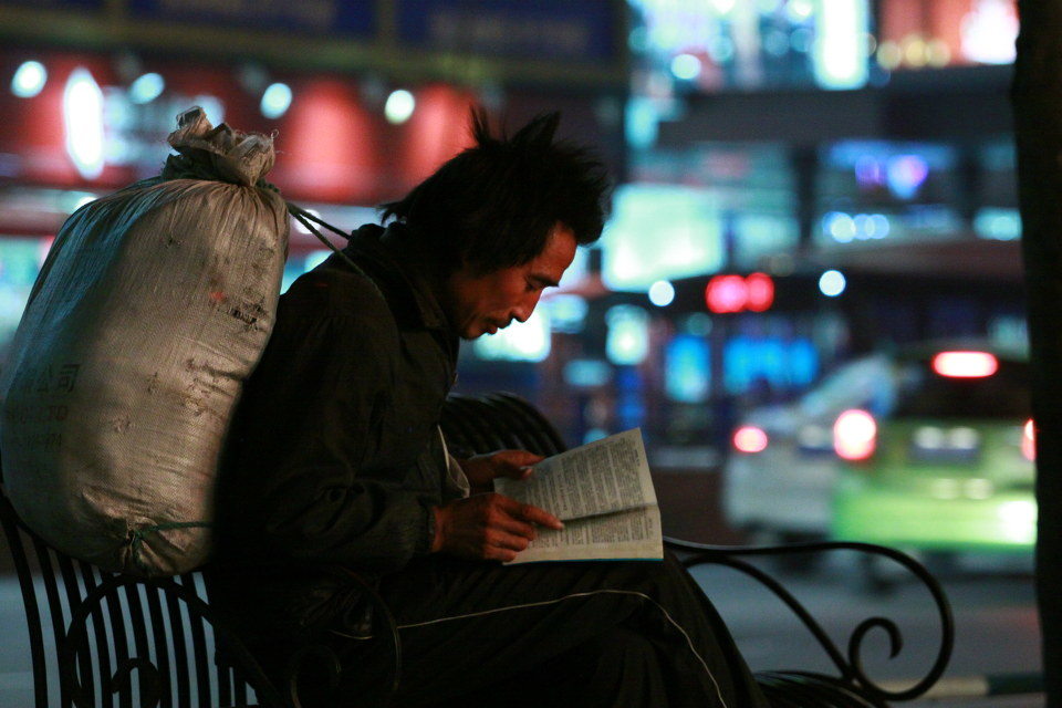 流浪汉学会了编程一年后他又重返街头_ 图片描述