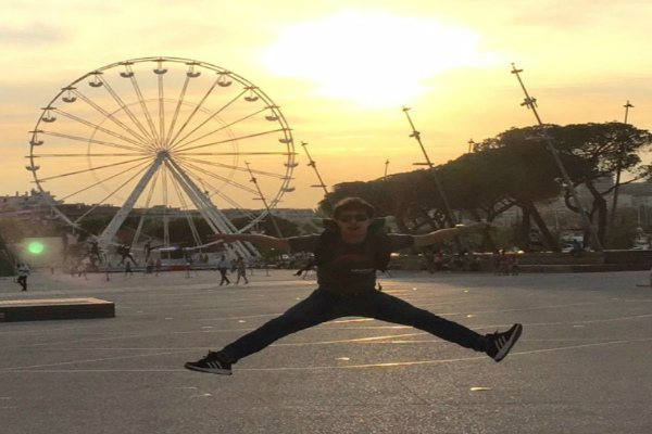 程序员如何长寿|从CSDN大牛博主猝死想到的_ 我在法国南部海边小城Antibes陪爸妈玩