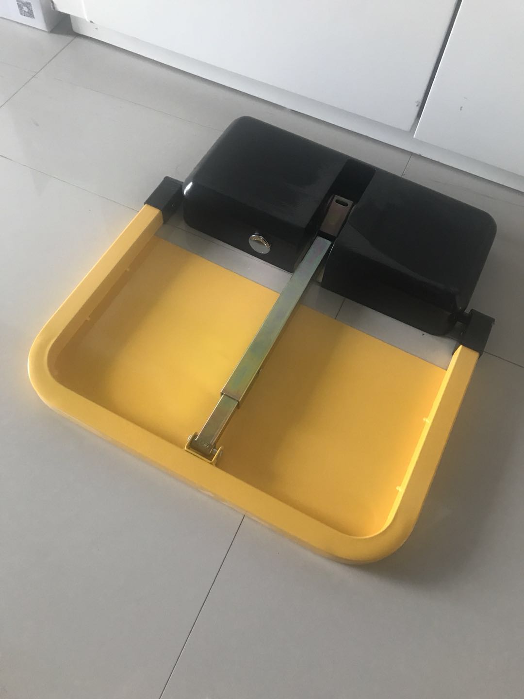 微信小程序调用蓝牙功能控制车位锁_ 图片描述