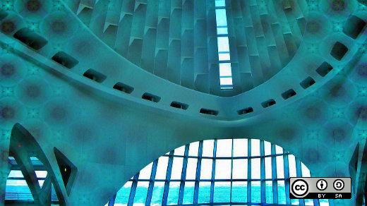 Microservices vs. monolith: How to choose Microservices vs. monolith: How to choose