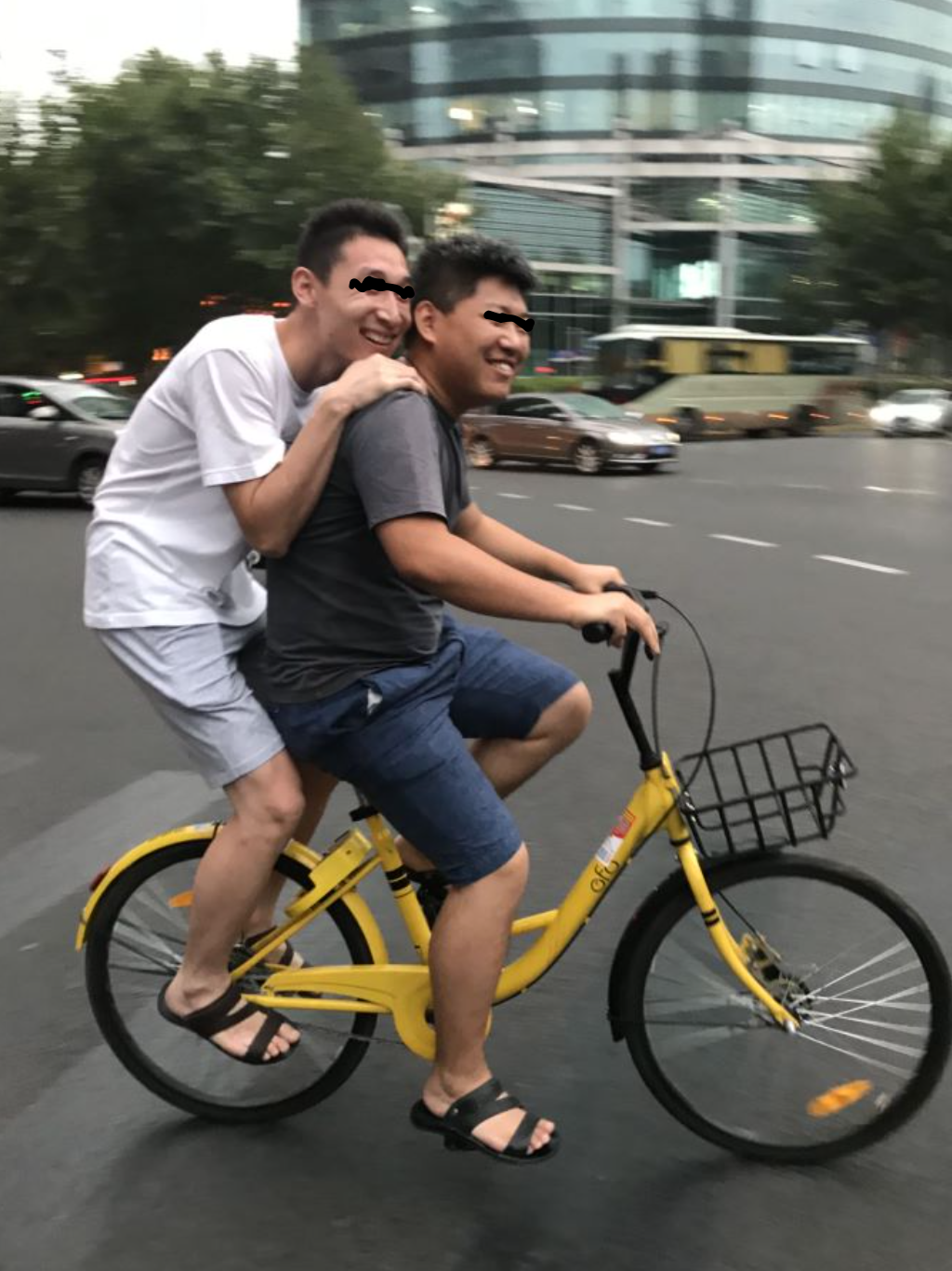 虽然不怎么有素质但却是很快乐的